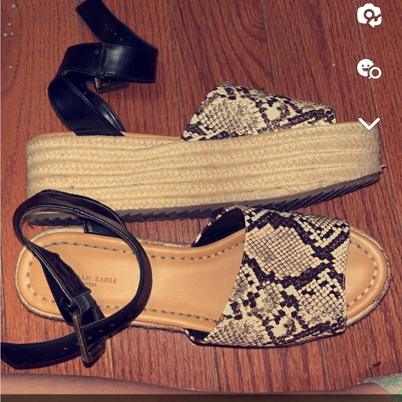 American Eagle Outfitters Shoes - American eagle snakeskin platforms
